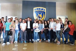 Студенти Високе школе „ЦЕПС“ у Кисељаку посјетили СИПА-у.