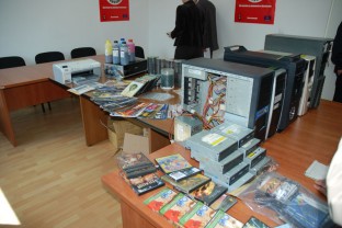 Seizure of pirate audio and video recording media, press conference in the Sarajevo Regional Office