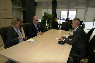 Šef Misije OSCE-a ambasador Jonathan Moore posjetio SIPA-u