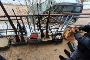 СИПА у Милићима открила оружje и минско-експлозивнa средства