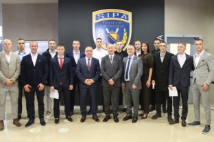 Кадети шесте класе у чину полицајац положили заклетву