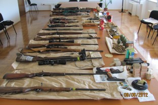 Arsenal of Weapons Found in Brod, Two Persons Apprehended