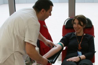 Запослени СИПА-е даровали крв