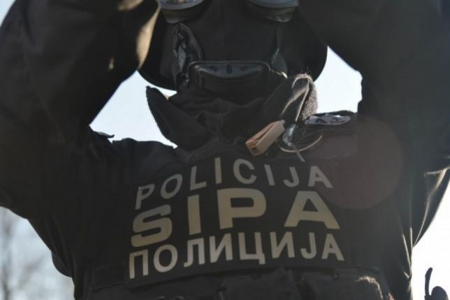 SIPA lišila slobode tri osobe